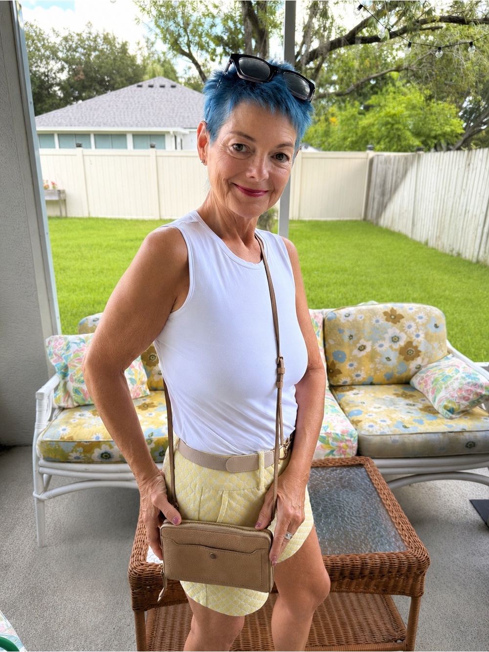 Marc Jacobs Beige Pebbled Leather Crossbody Wallet with Removable Strap